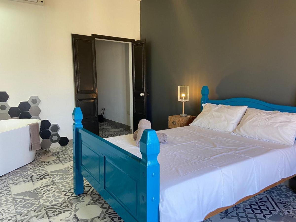 Distant Seaview Penthouse Apartment Sliema