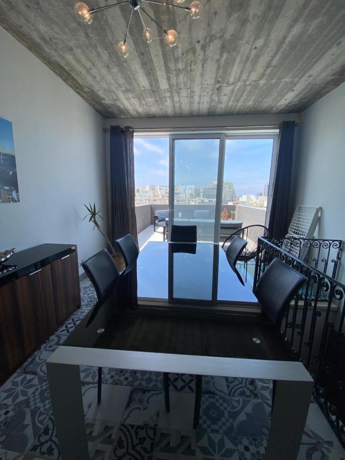 Apartment Distant Seaview Penthouse